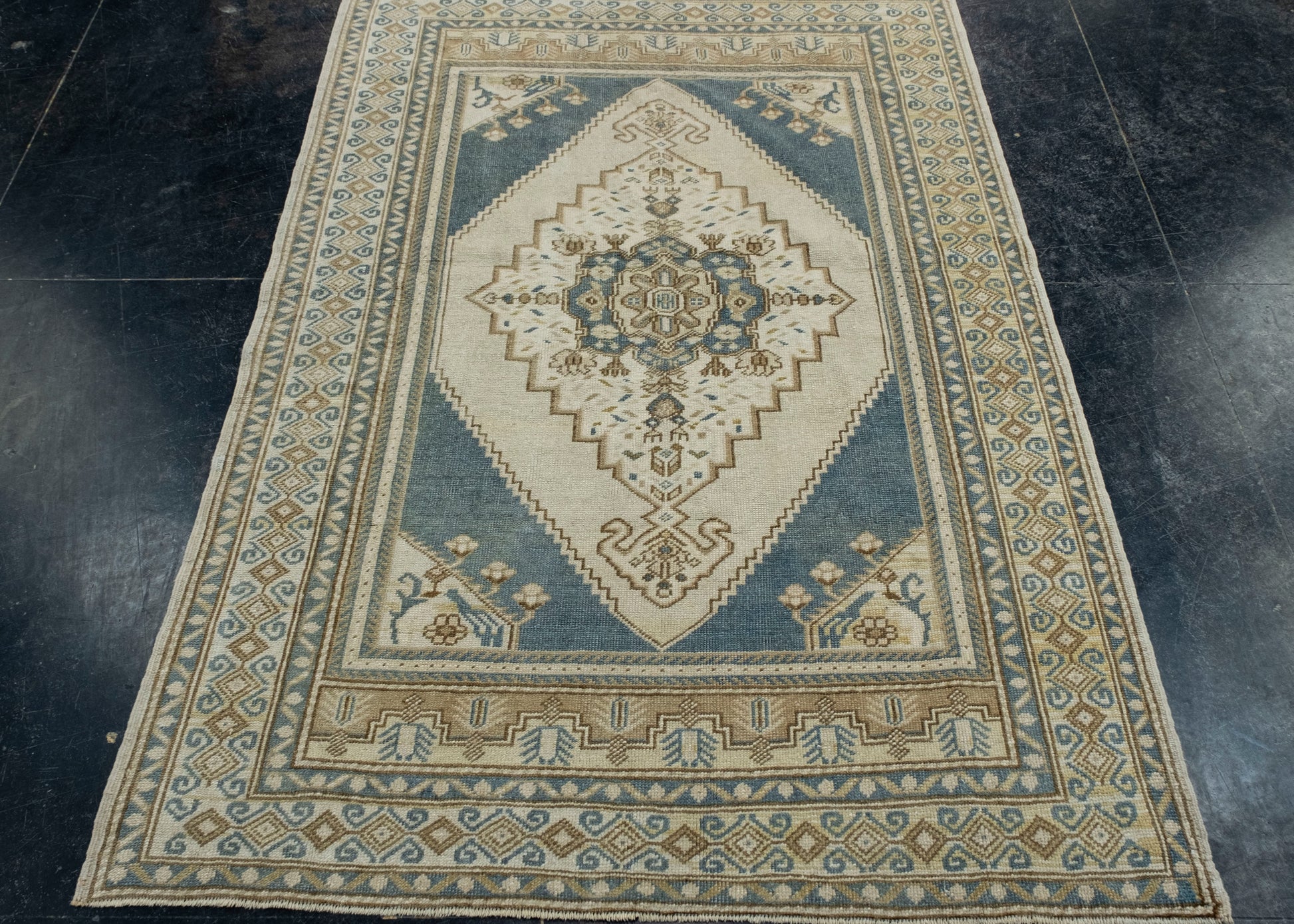 Turkish Anatolian Rug 3'10" x 5'7" #17577