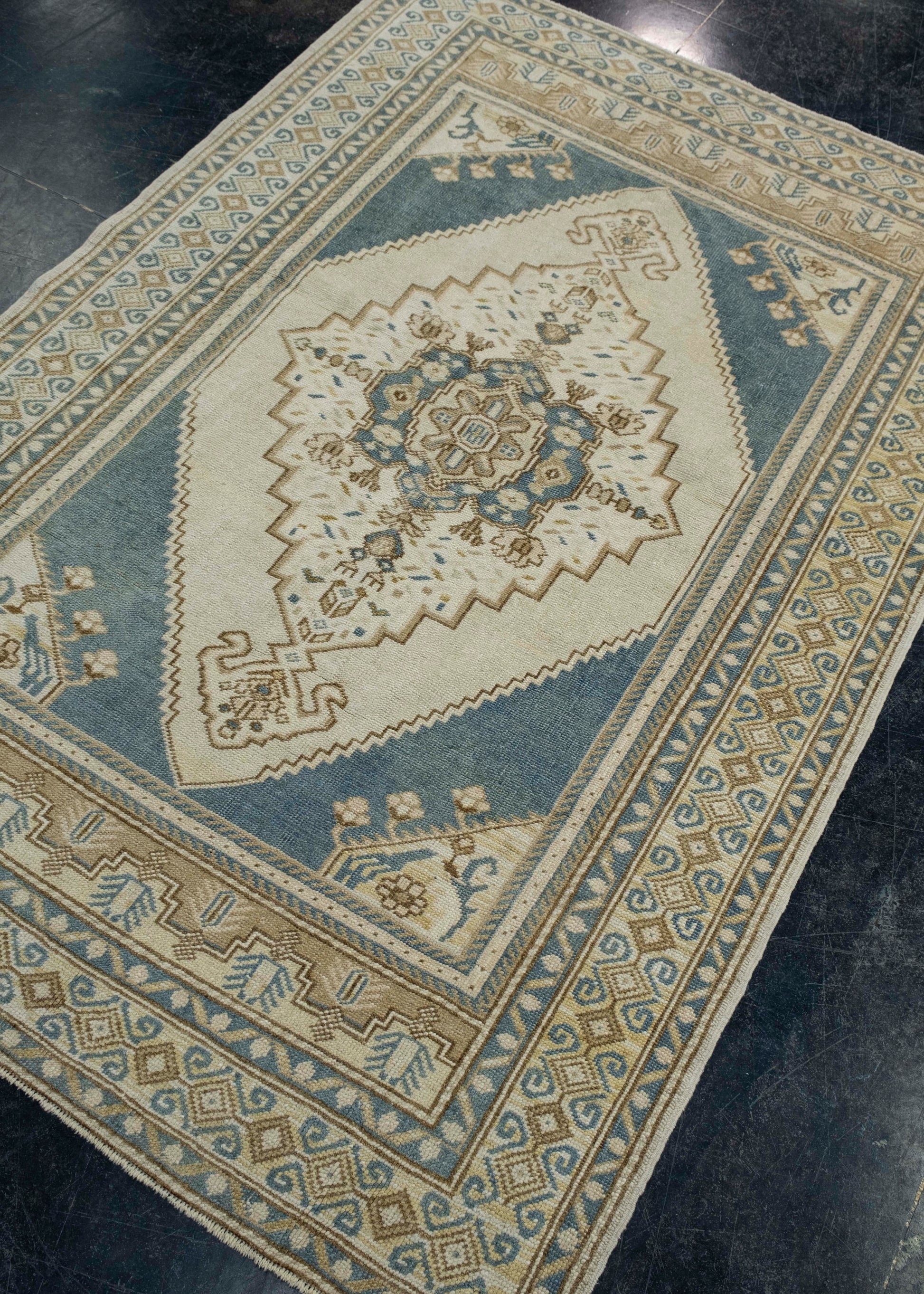 Turkish Anatolian Rug 3'10" x 5'7" #17577