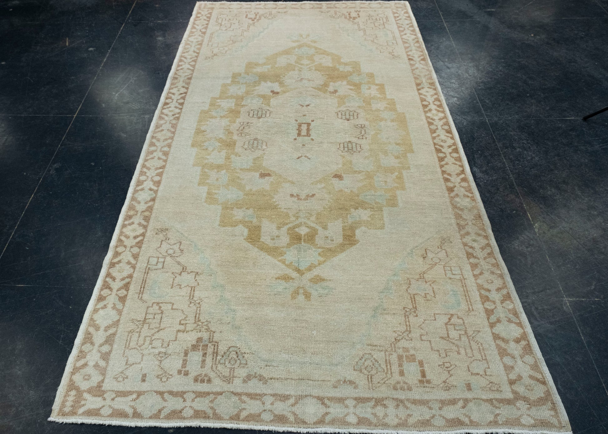 Turkish Anatolian Rug 4'4" x 8'2" #17579