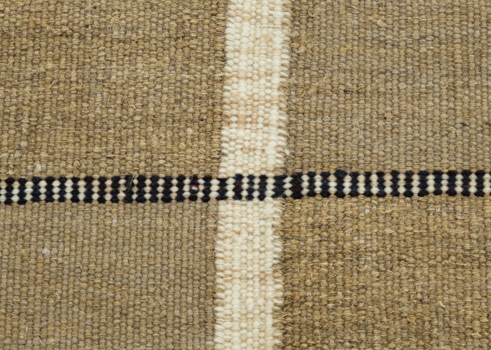 Scandinavian Kilim 5'9" x 9'1" #17659