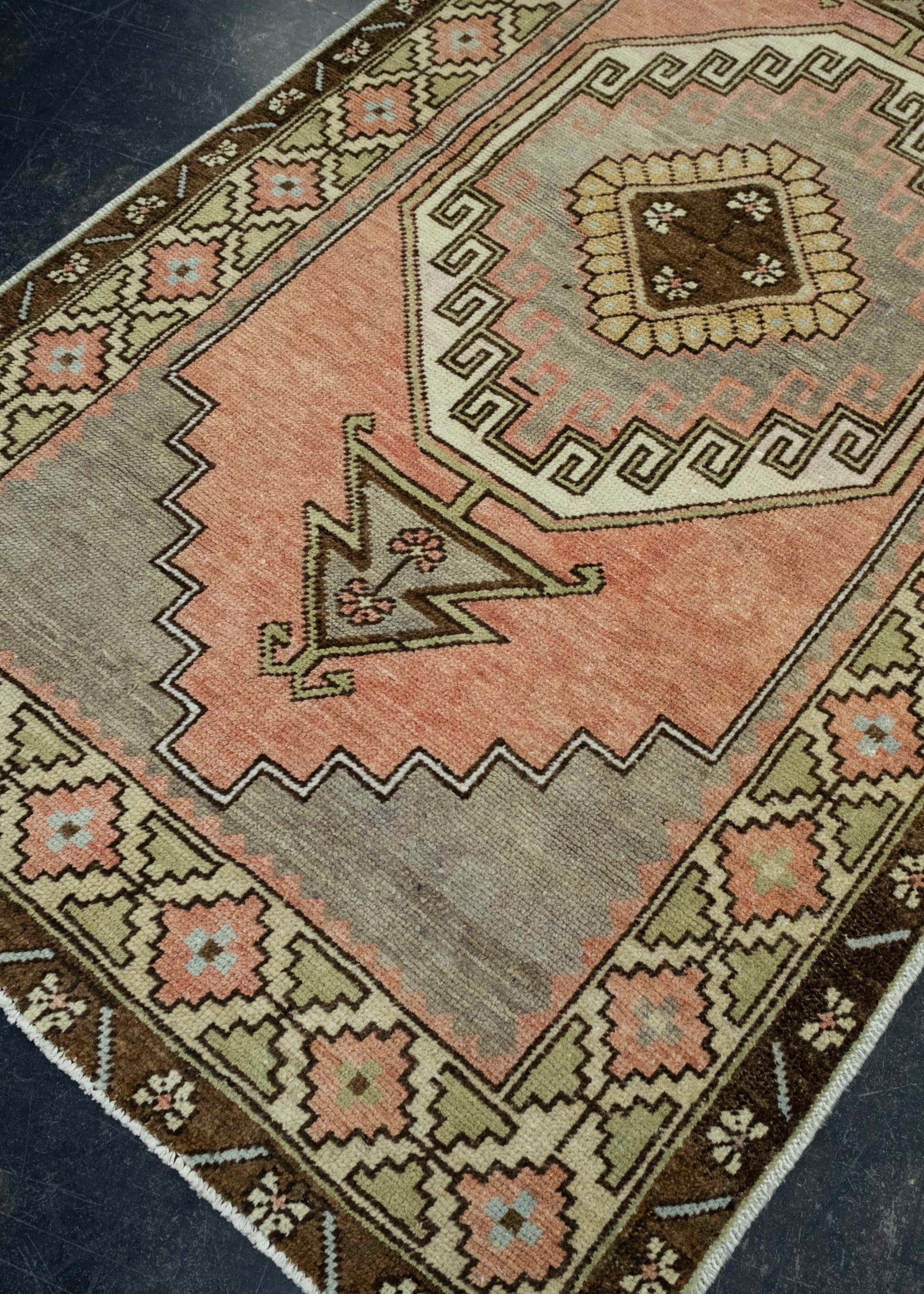 Turkish Vintage Rug 3'3" x 5'8" #16028