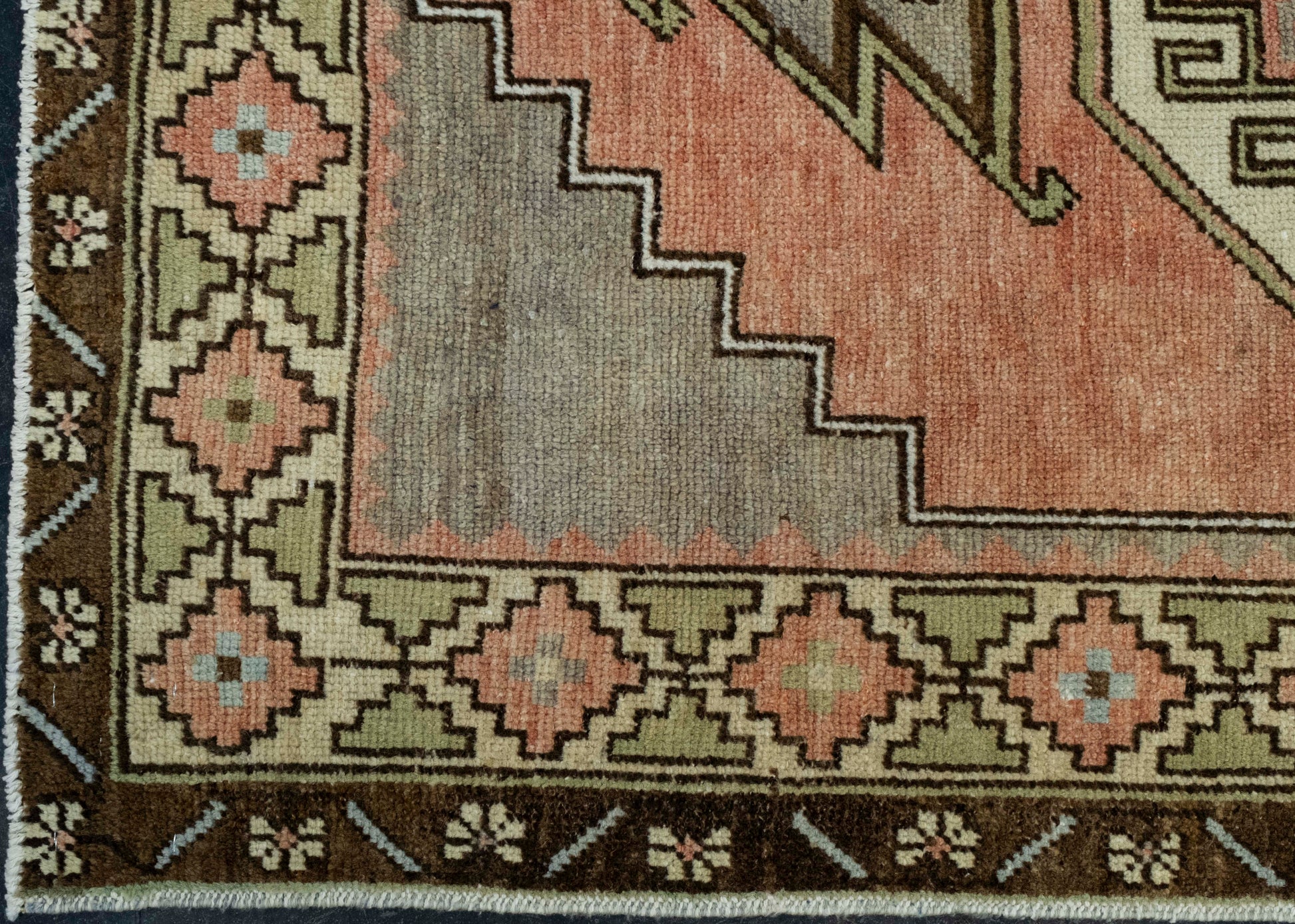 Turkish Vintage Rug 3'3" x 5'8" #16028