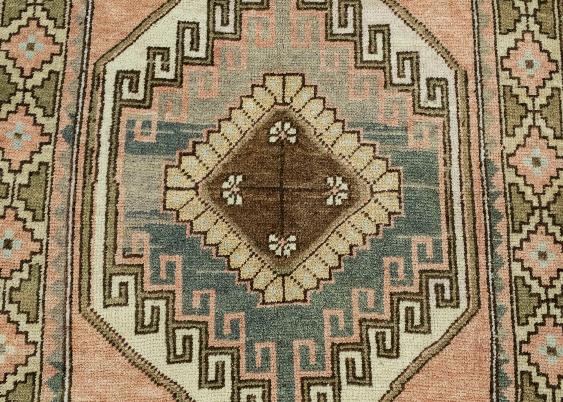 Turkish Vintage Rug 3'2" x 5'8" #16124