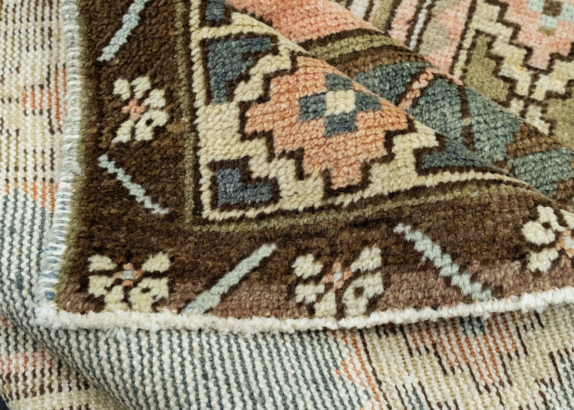 Turkish Vintage Rug 3'2" x 5'8" #16124