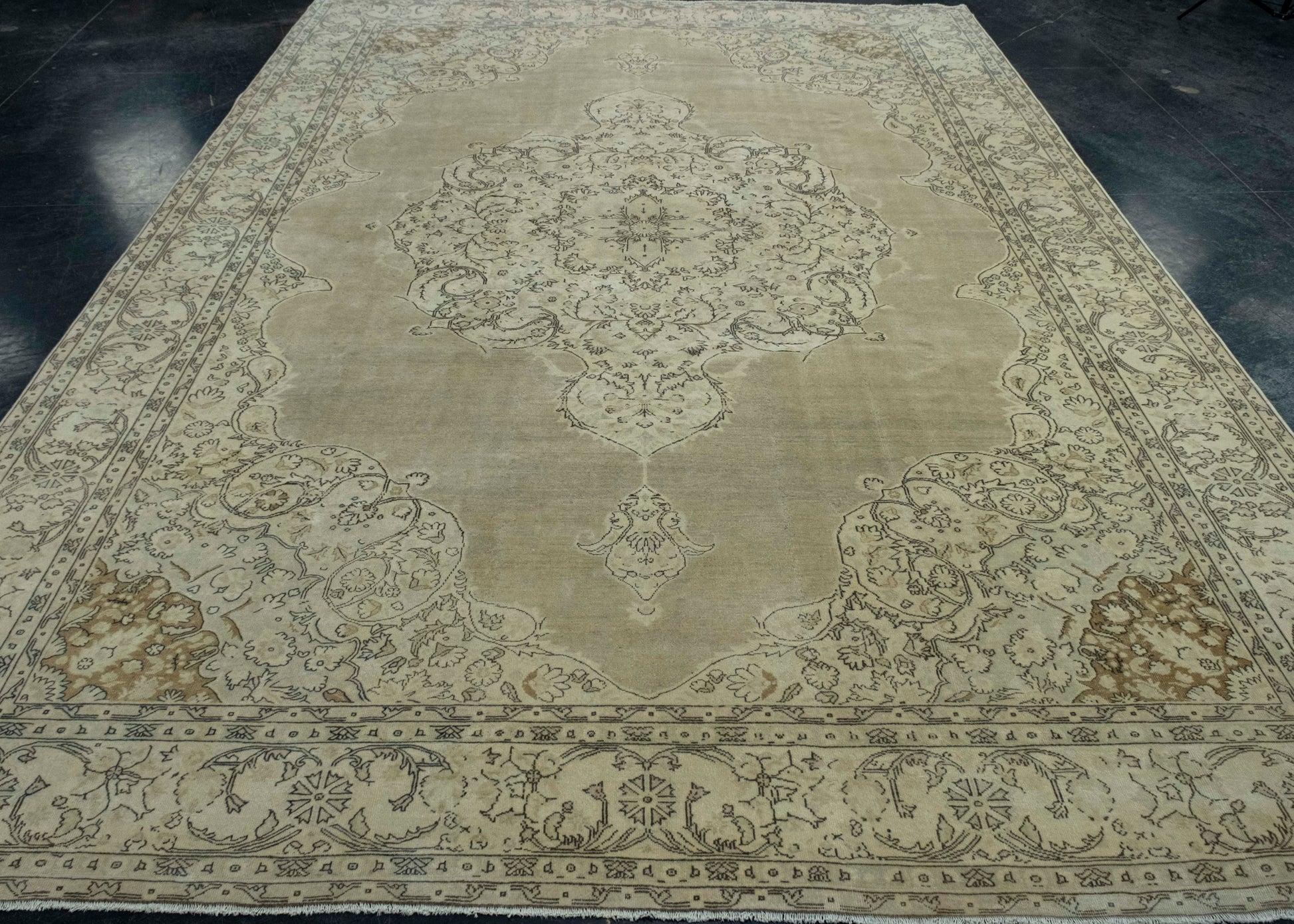 Turkish Oushak Rug 8'4" x 11'7" #18648