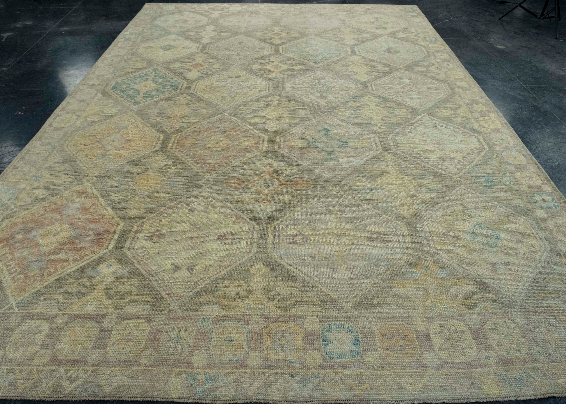 Turkish Oushak Rug 9' x 13'2" #18646