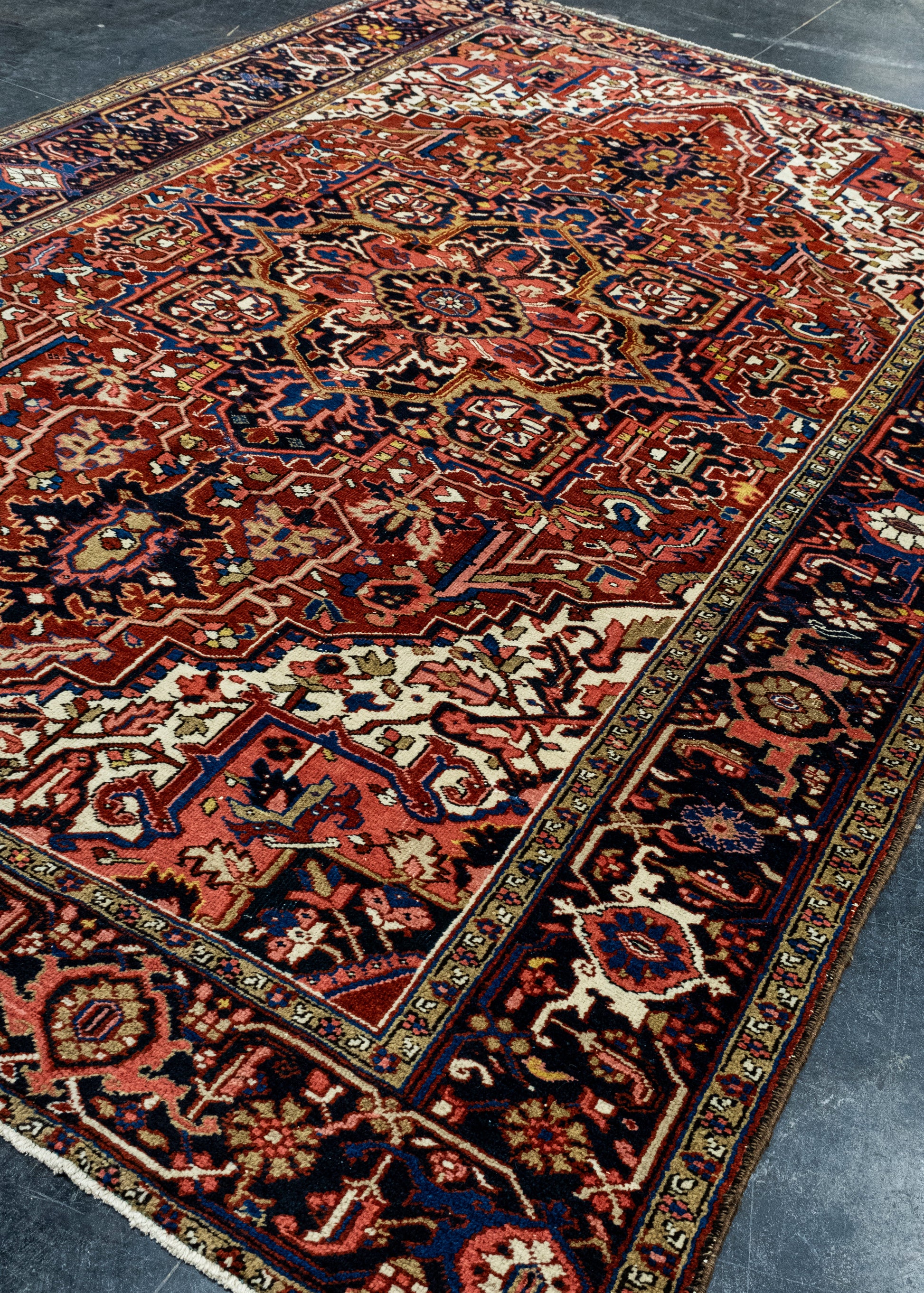 Oriental Handwoven Vintage Rug 8'1" x 11'6" #17804