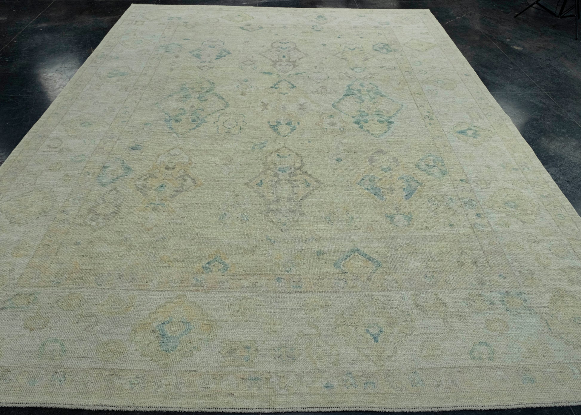 Turkish Oushak Rug 8'9" x 11'8" #18539