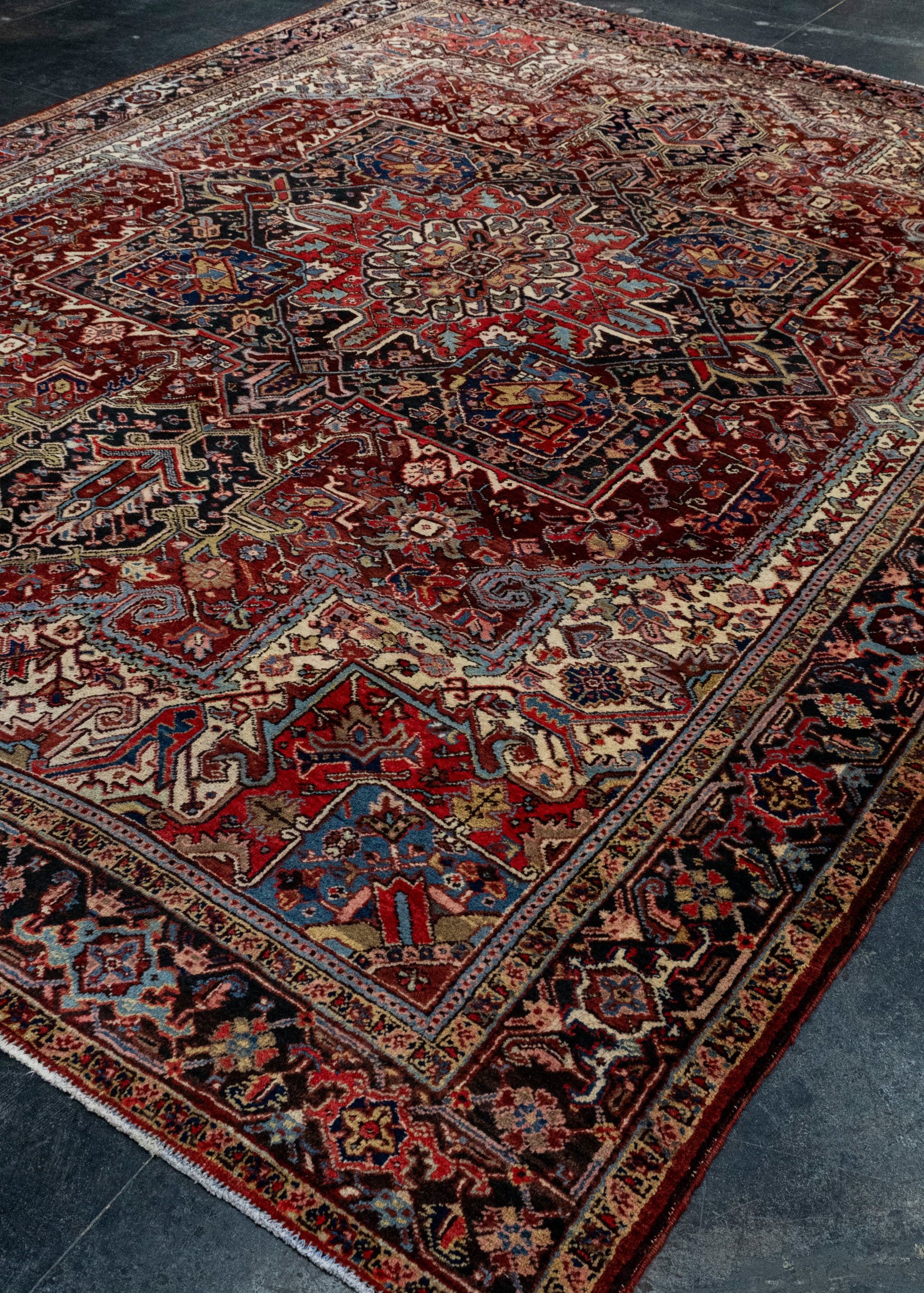 Oriental Handwoven Vintage Rug 8'9" x 11'6" #17401