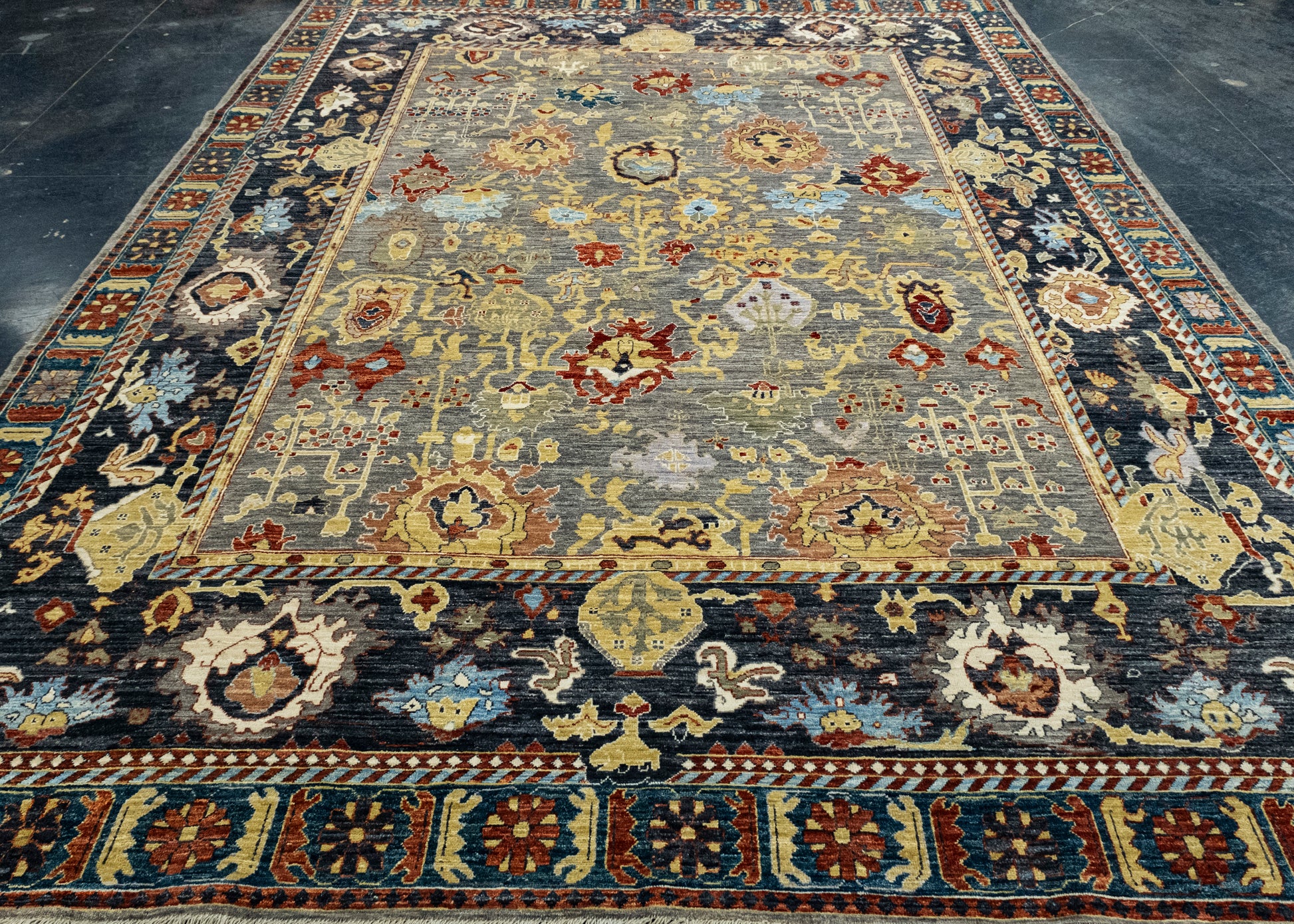 Oriental Hand Knotted Rug 8'11" x 11'11" #17402
