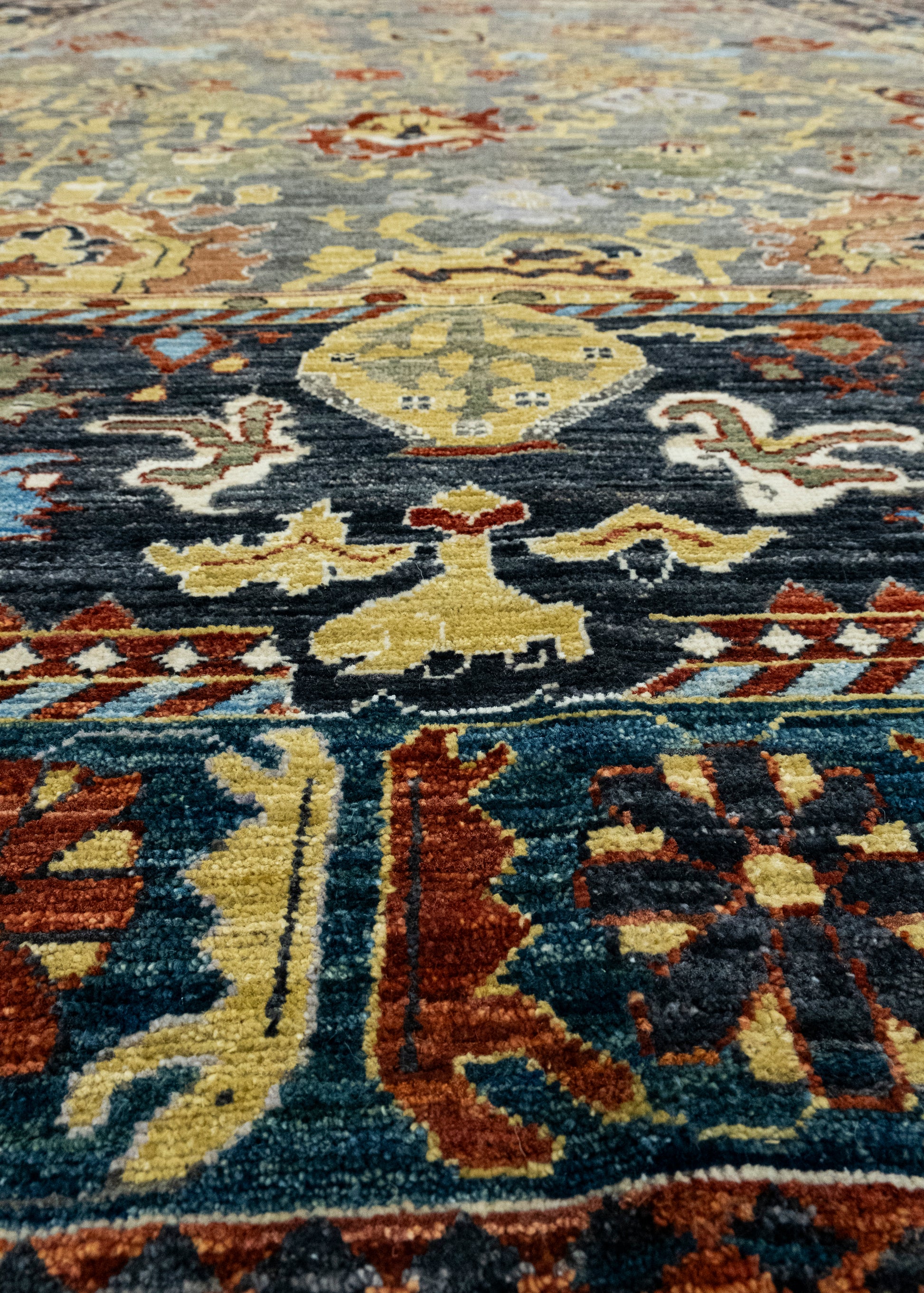 Oriental Hand Knotted Rug 8'11" x 11'11" #17402