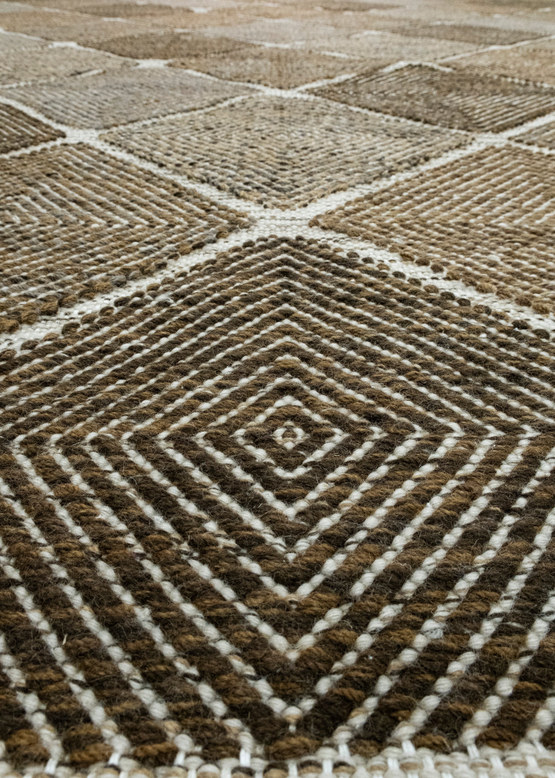 Scandinavian Kilim 9' x 12'1" #17477