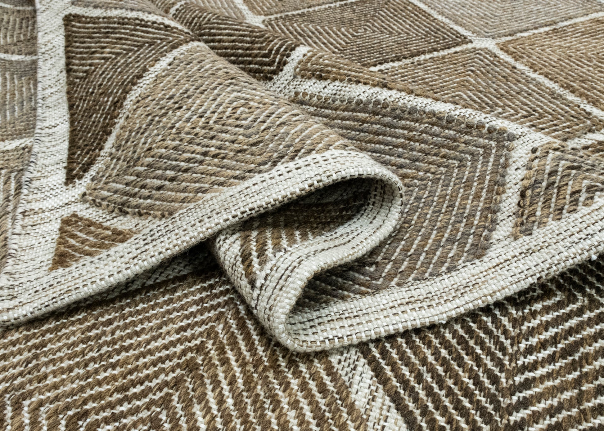 Scandinavian Kilim 9' x 12'1" #17477