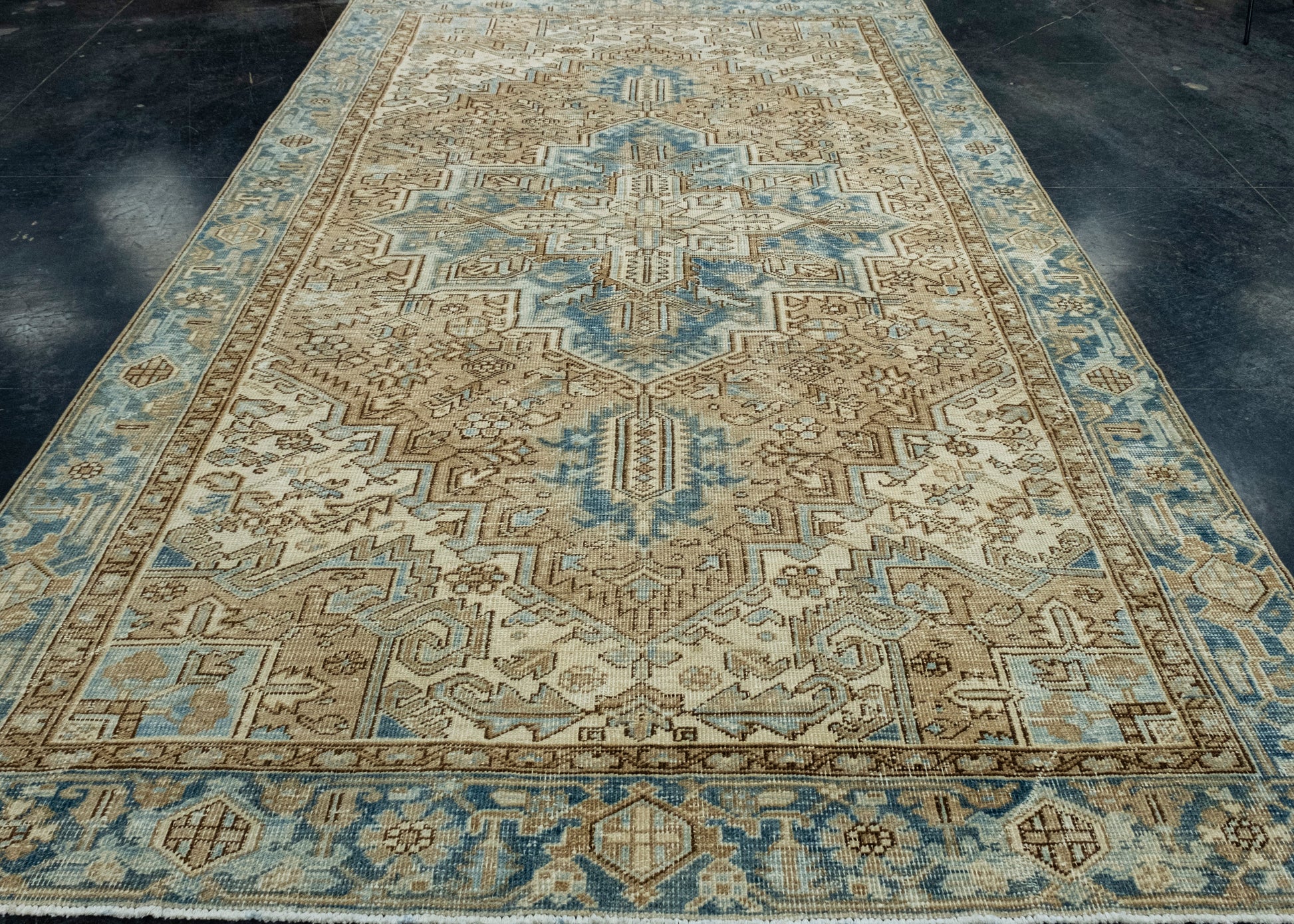 Oriental Handwoven Vintage Rug 7'5" x 11'7" #17509