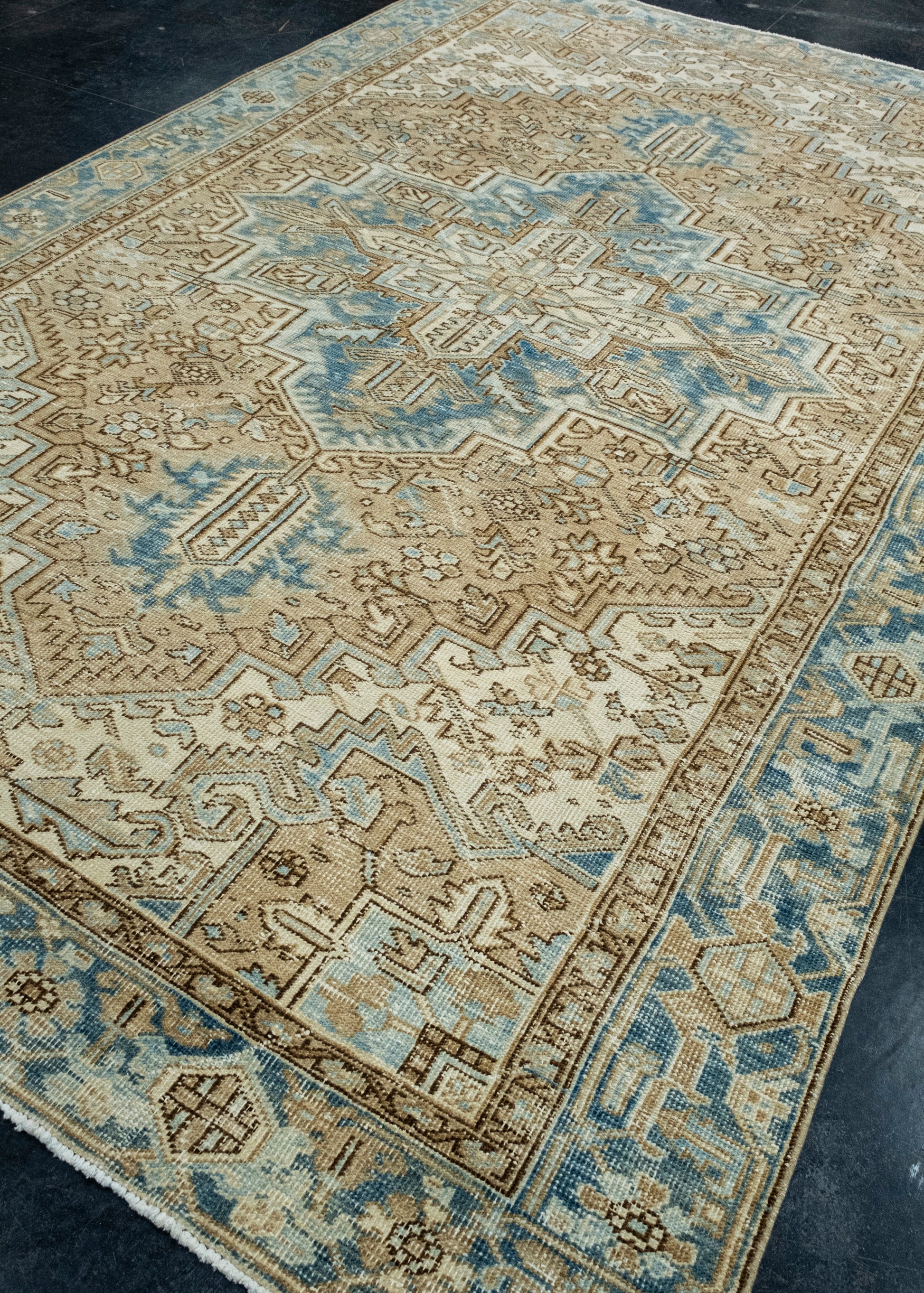 Oriental Handwoven Vintage Rug 7'5" x 11'7" #17509