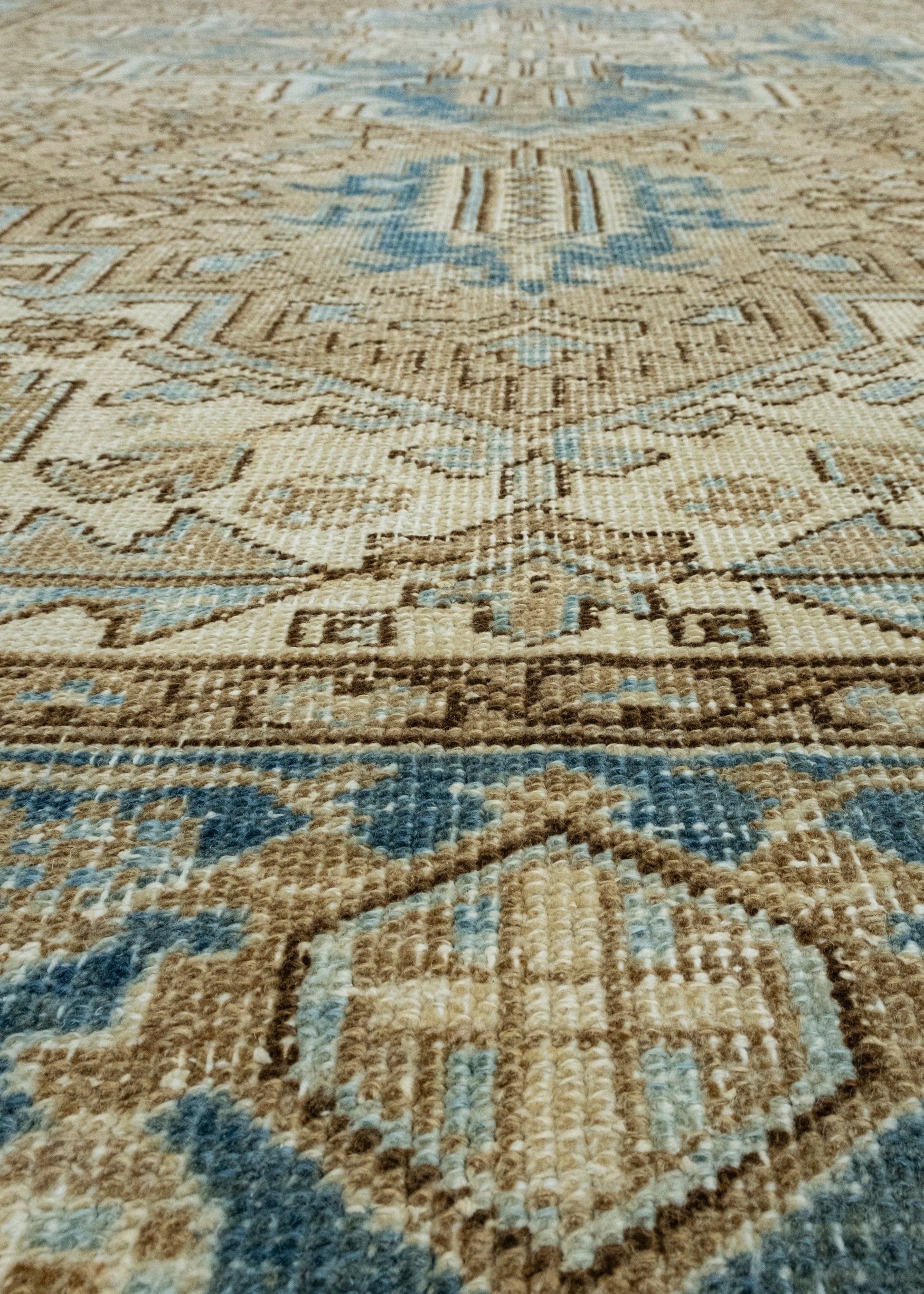 Oriental Handwoven Vintage Rug 7'5" x 11'7" #17509