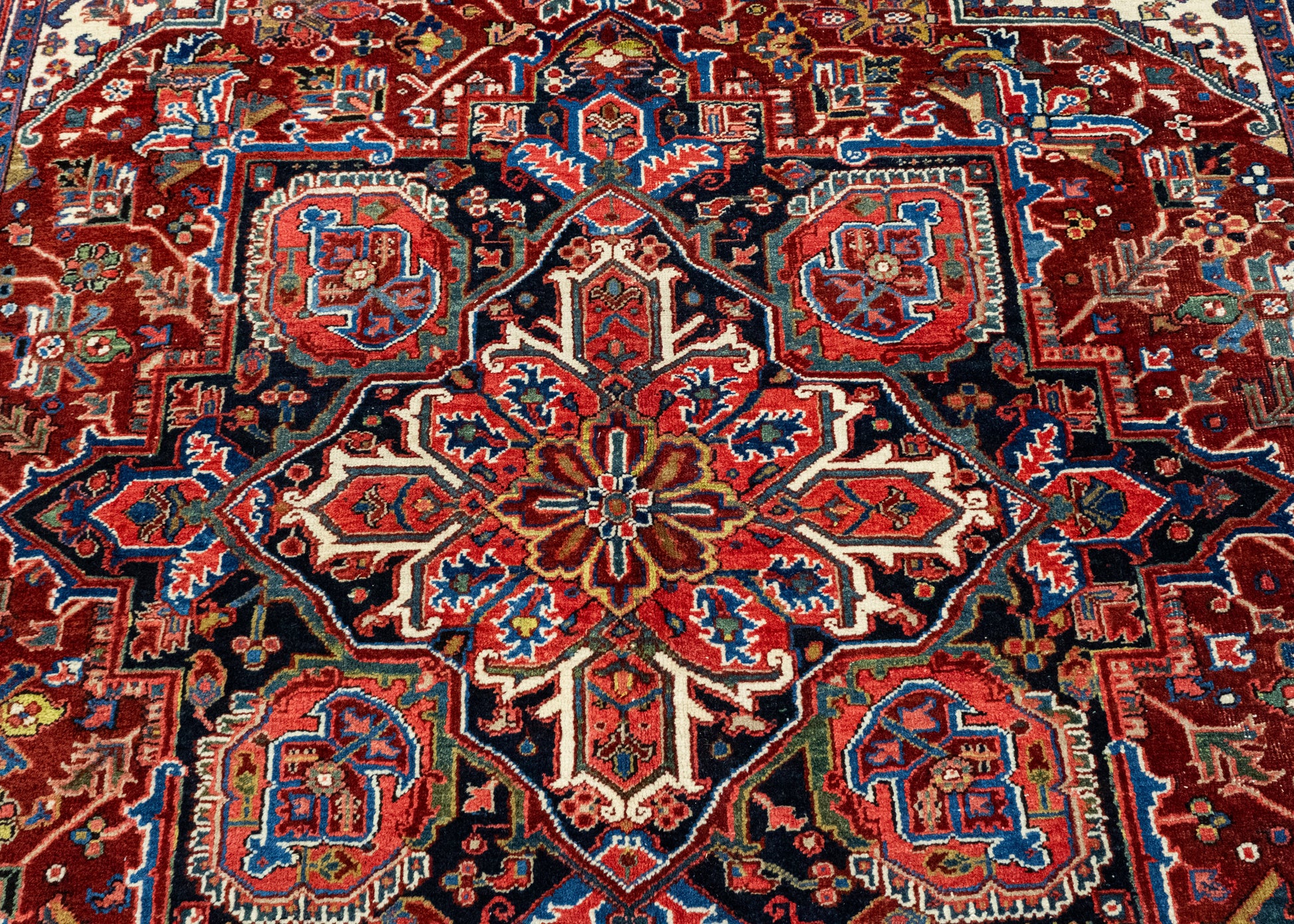 Oriental Handwoven Vintage Rug 7'10" x 10'11" #17803
