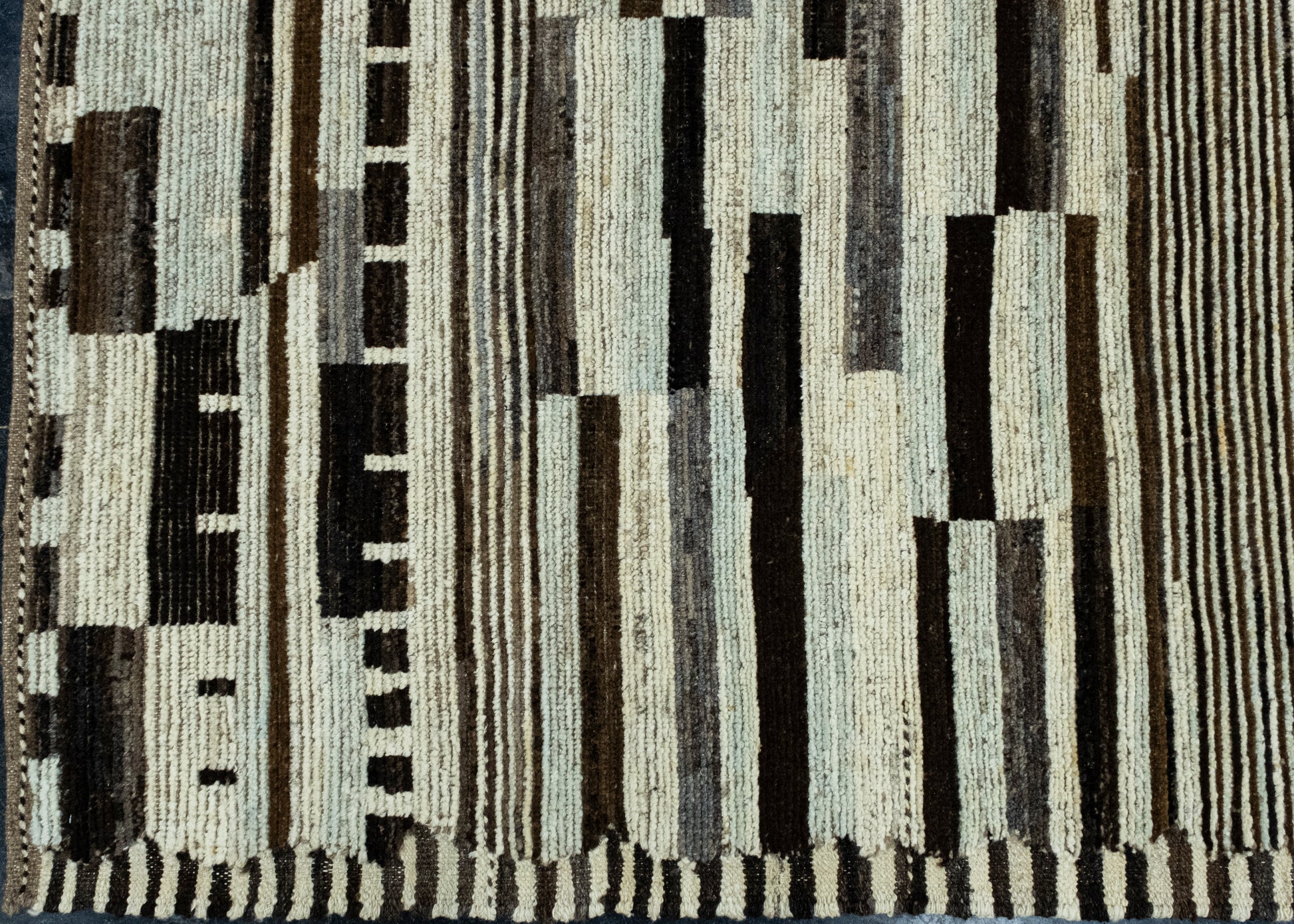 Hand Knotted Modern Rug 8'2" x 10'1" #17405