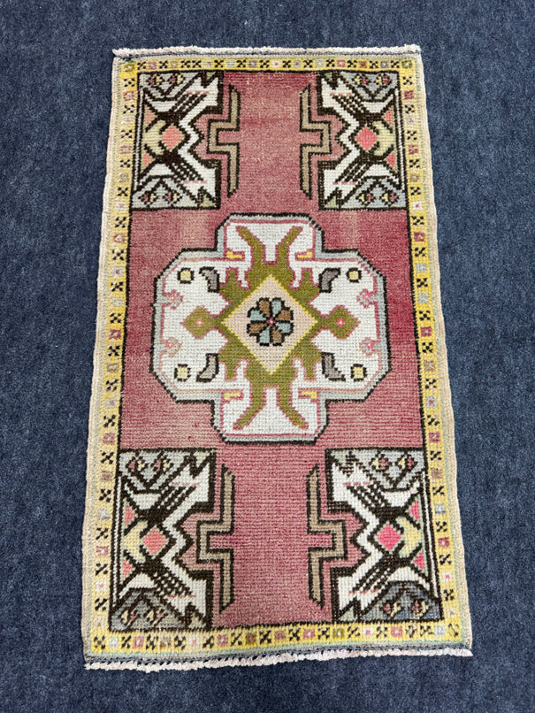 Turkish Yastik Rug 1'10" x 3'3" #24111