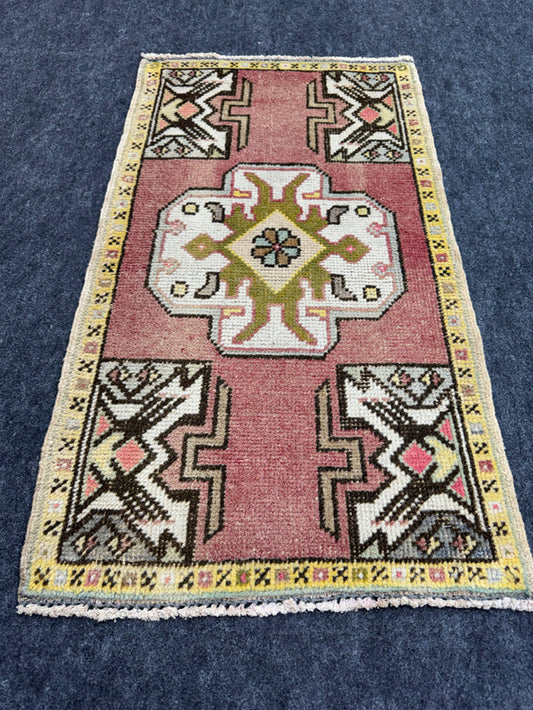 Turkish Yastik Rug 1'10" x 3'3" #24111