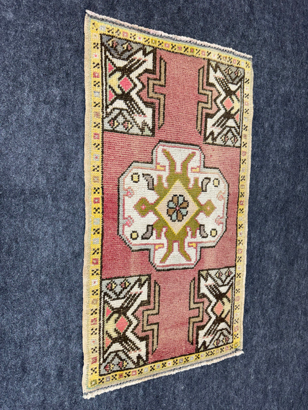 Turkish Yastik Rug 1'10" x 3'3" #24111