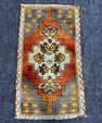 Turkish Yastik Rug 1'7" x 2'8" #24100