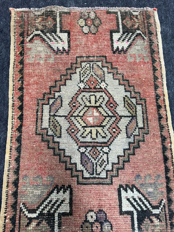 Turkish Yastik Rug 1'8" x 2'11" #24098
