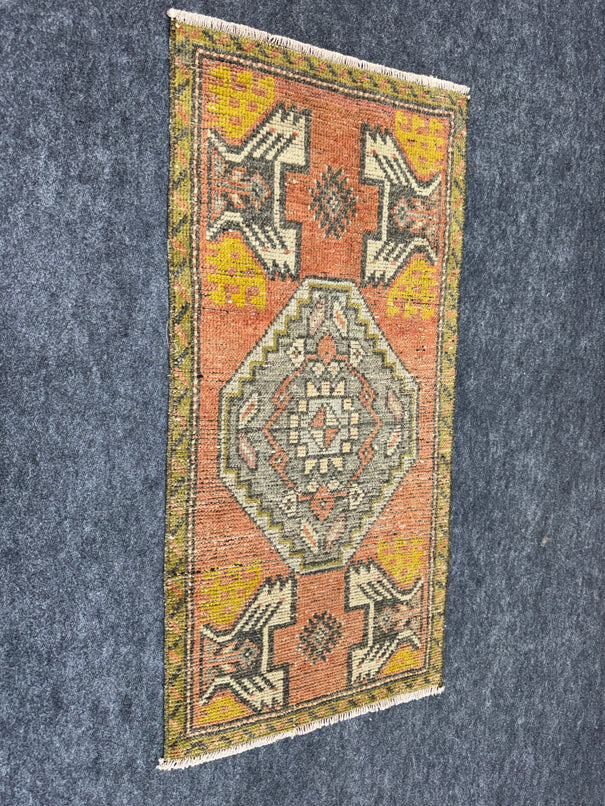 Turkish Yastik Rug 1'8" x 3'3" #24091