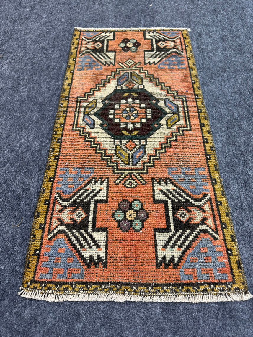 Turkish Yastik Rug 1'6" x 3'3" #24092
