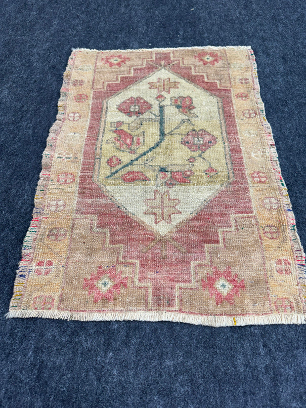 Turkish Yastik Rug 1'11" x 2'8" #24082
