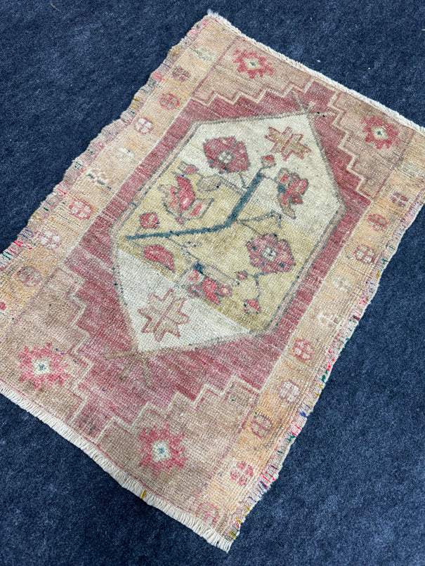 Turkish Yastik Rug 1'11" x 2'8" #24082