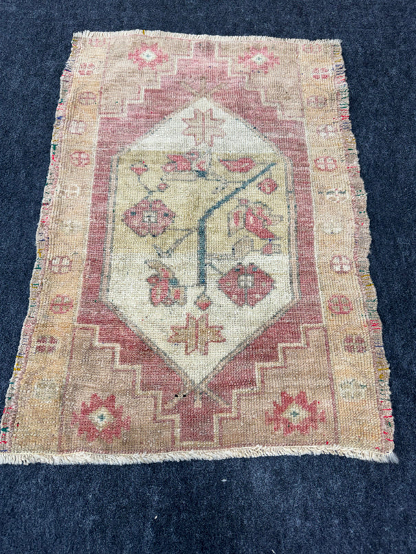 Turkish Yastik Rug 1'11" x 2'8" #24082