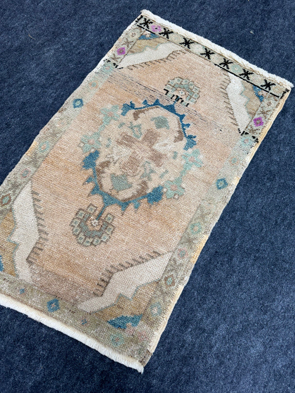 Turkish Yastik Rug 1'10" x 3'2" #24084