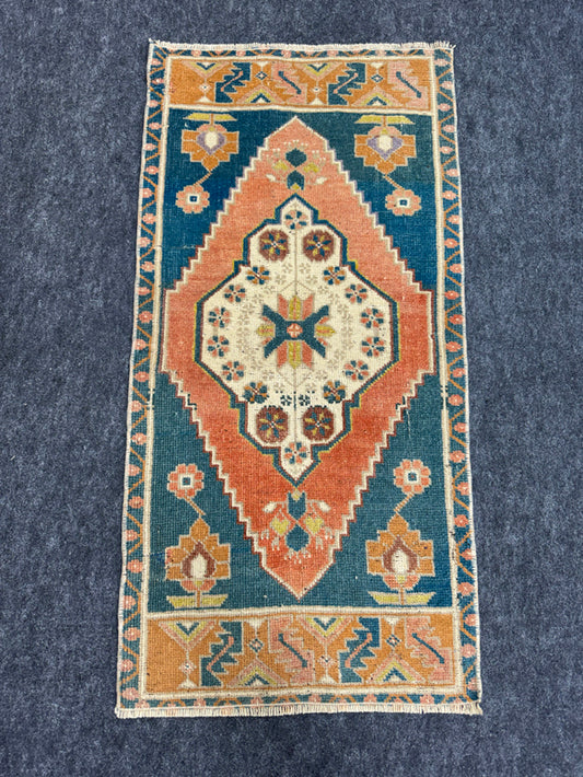 Turkish Yastik Rug 1'10" x 3'8" #24086