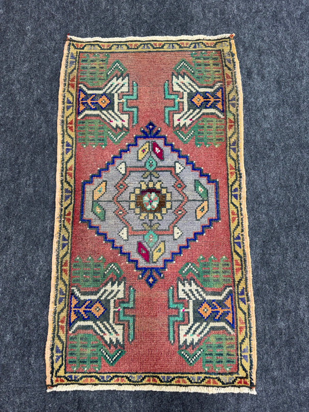 Turkish Yastik Rug 1'9" x 3'2" #24088