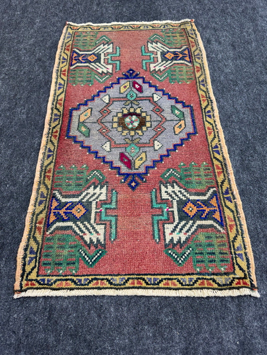 Turkish Yastik Rug 1'9" x 3'2" #24088