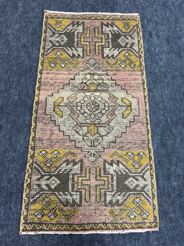 Turkish Yastik Rug 1'8" x 3'3" #24074