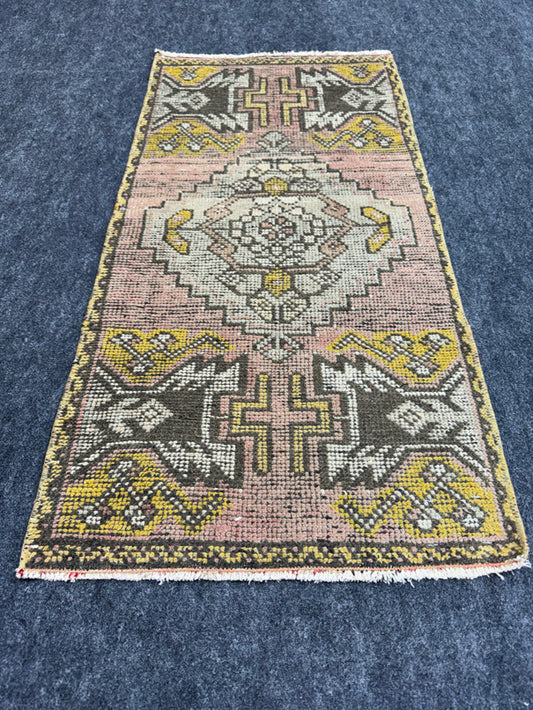 Turkish Yastik Rug 1'8" x 3'3" #24074