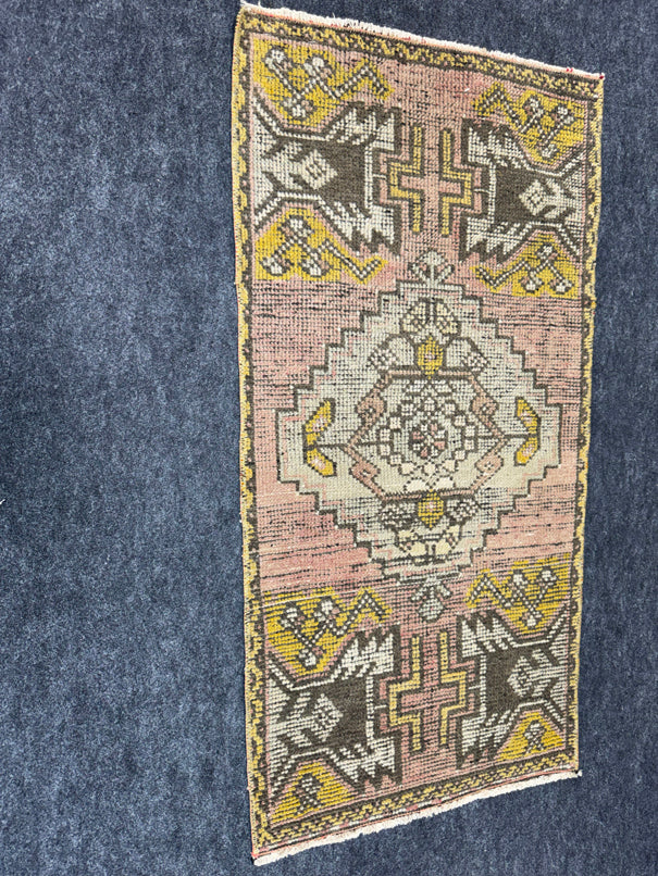Turkish Yastik Rug 1'8" x 3'3" #24074