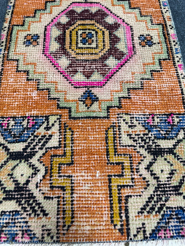 Turkish Yastik Rug 1'6" x 2'10" #24076