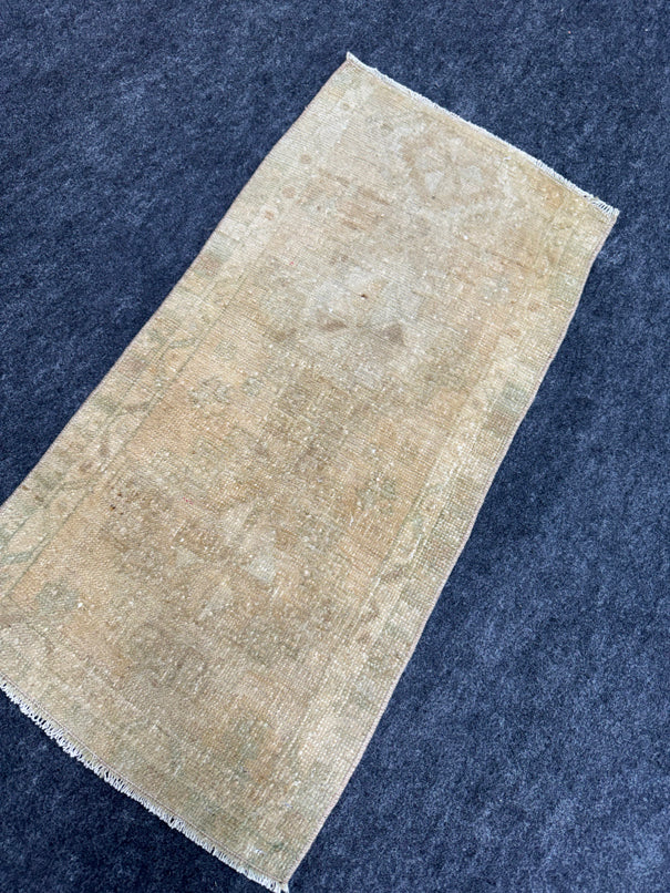 Turkish Yastik Rug 1'6" x 2'10" #24078