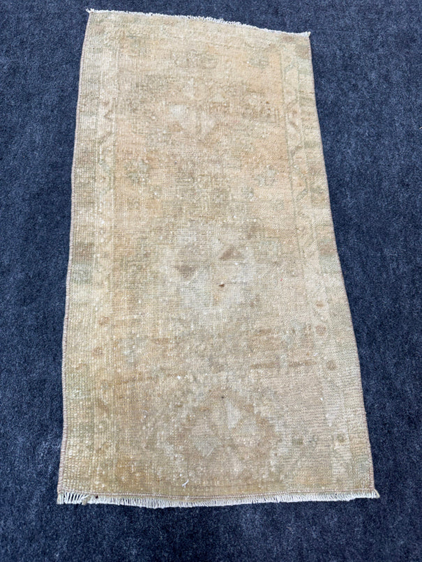 Turkish Yastik Rug 1'6" x 2'10" #24078