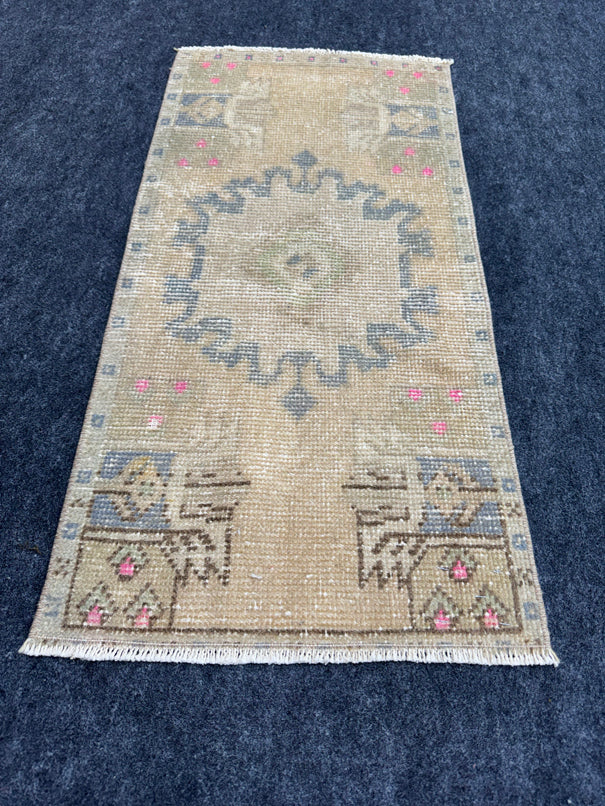 Turkish Yastik Rug 1'6" x 3' #24081
