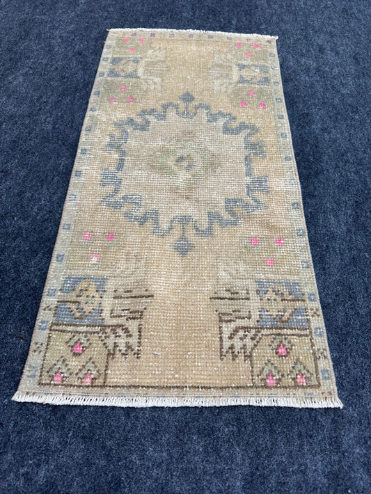 Turkish Yastik Rug 1'6" x 3' #24081