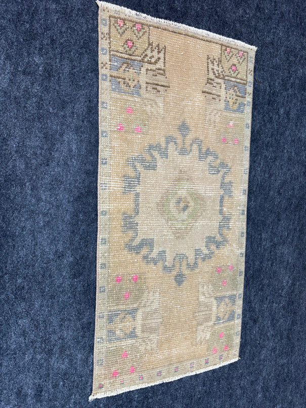 Turkish Yastik Rug 1'6" x 3' #24081