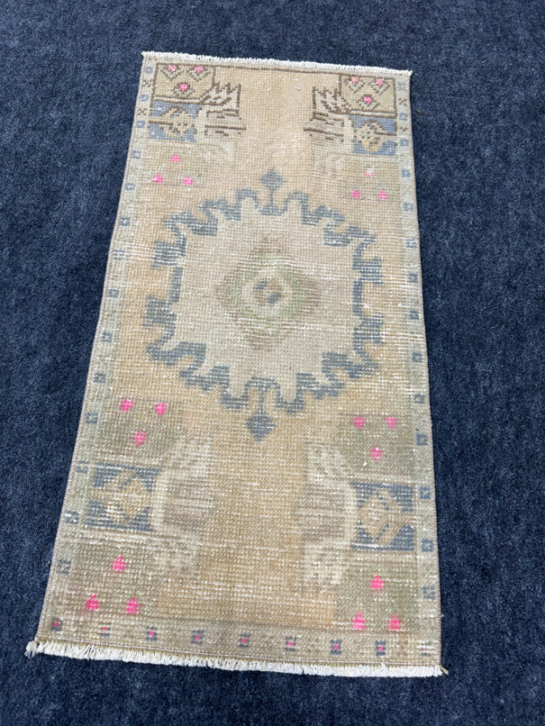 Turkish Yastik Rug 1'6" x 3' #24081