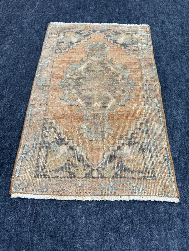 Turkish Yastik Rug 1'8" x 2'7" #24072