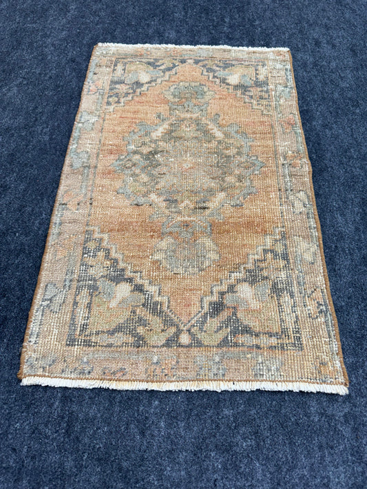 Turkish Yastik Rug 1'8" x 2'7" #24072