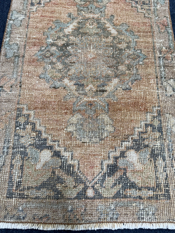 Turkish Yastik Rug 1'8" x 2'7" #24072