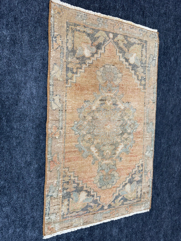 Turkish Yastik Rug 1'8" x 2'7" #24072